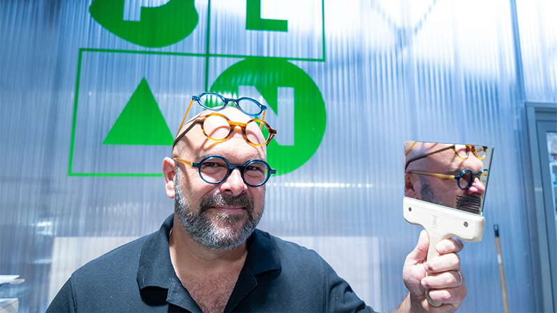 Après un magasin de lunettes, après une marque de lunettes, c'est un atelier de fabrication qu'a lancé Jean-Philippe Douis en 2022. © Patrick Garçon